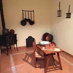 卡斯特略特酒店 Castellote