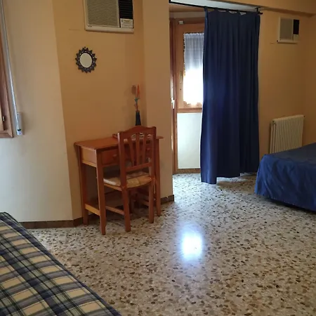 Hotel Castellote 3*