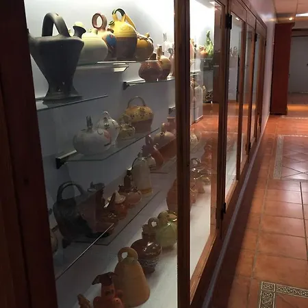 Hotel Castellote 3*